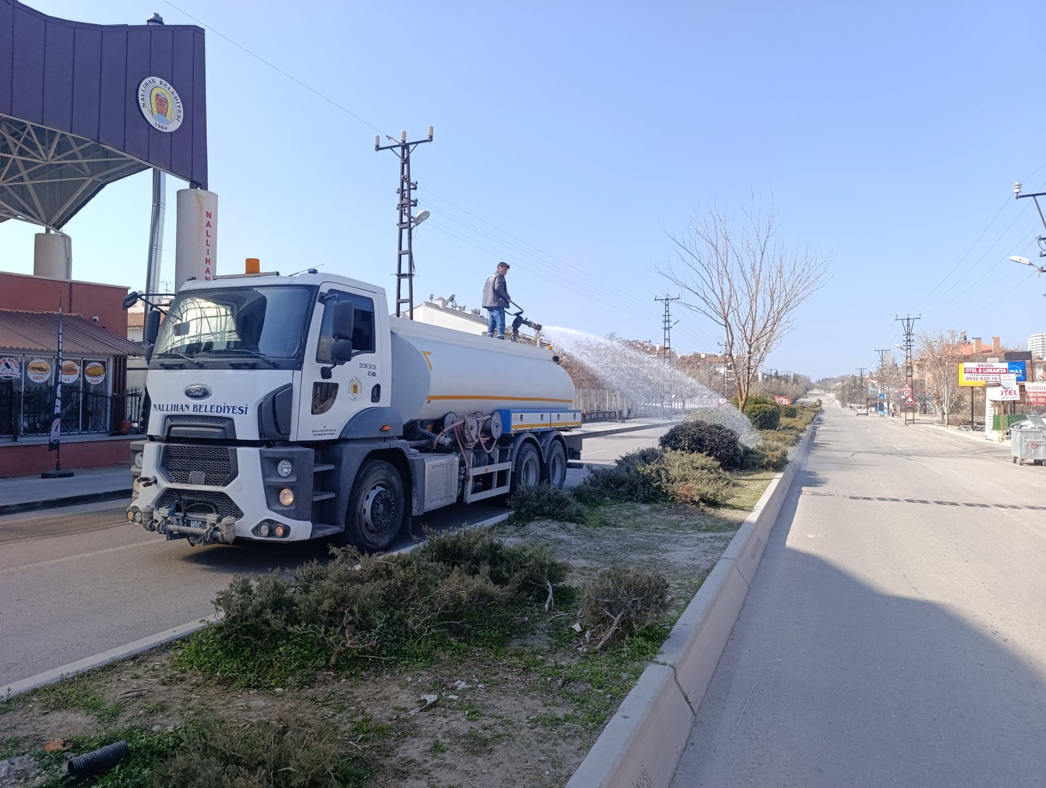 ÇAYIRHAN MAHALLEMİZDE ORTA REFÜJÜ SULAMA ÇALIŞMALARIMIZ DEVAM EDİYOR