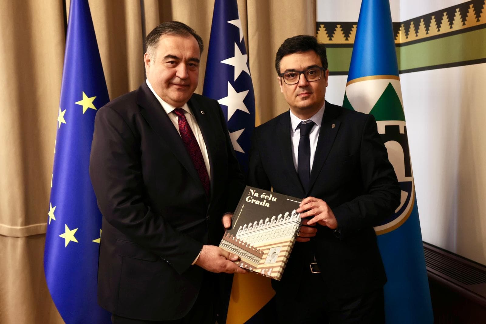 BELEDİYE BAŞKANIMIZ SAYIN ERTUNÇ GÜNGÖR SARAYBOSNA BELEDİYE BAŞKANI'NI ZİYARET ETTİ