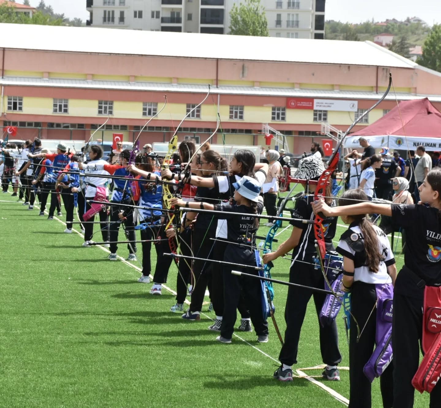 Nallıhan 19 Mayıs Okçuluk Gençlik Kupası ödülleri sahiplerini buldu